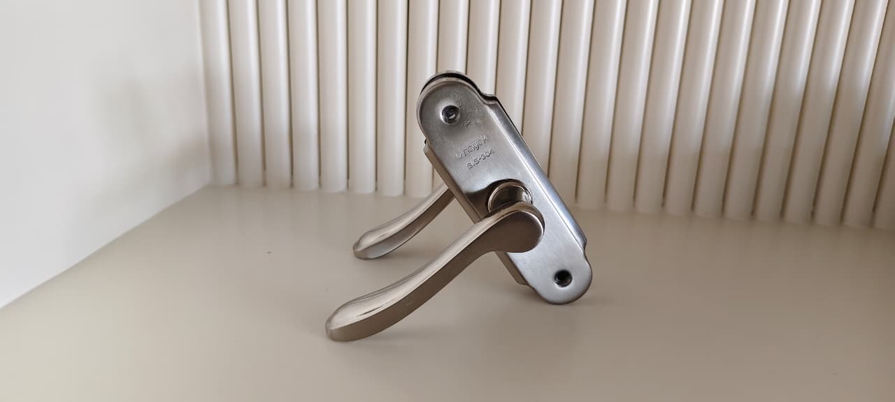 vinayak  REGAL B/Latch 5" VS312